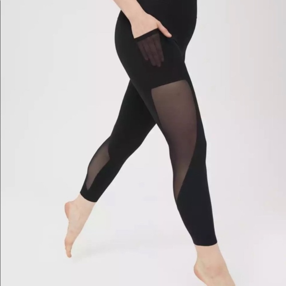 Aerie Offline Goals Black 7/8 Mesh Insert Leggings with Pockets Size Large